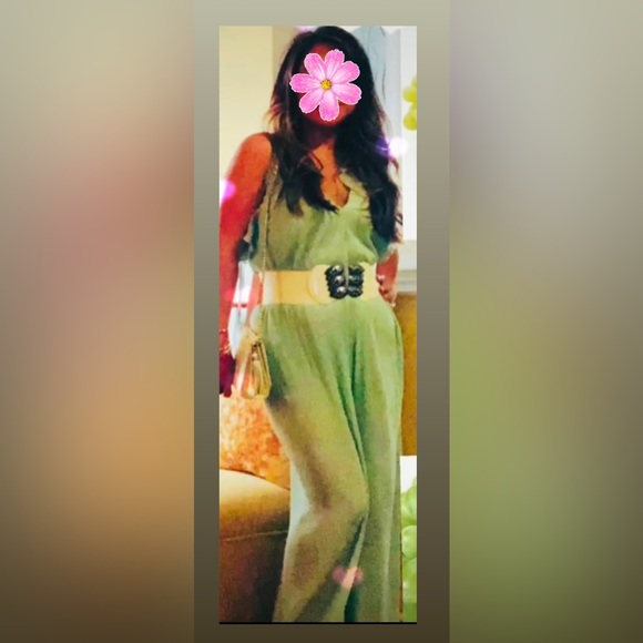 A beautiful jumpsuit -Aesthetic Pistachio green 💚 - Picture 2 of 5